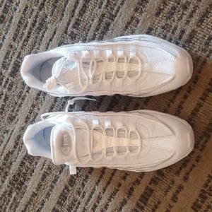Men Nike Air Max 95 Essential